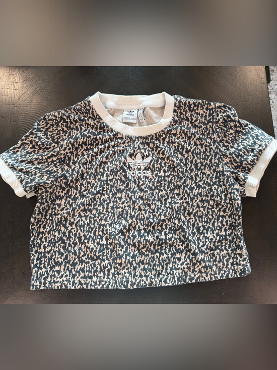 adidas Tops - adidas Short Sleeve Patterned Tee in Black & Cream